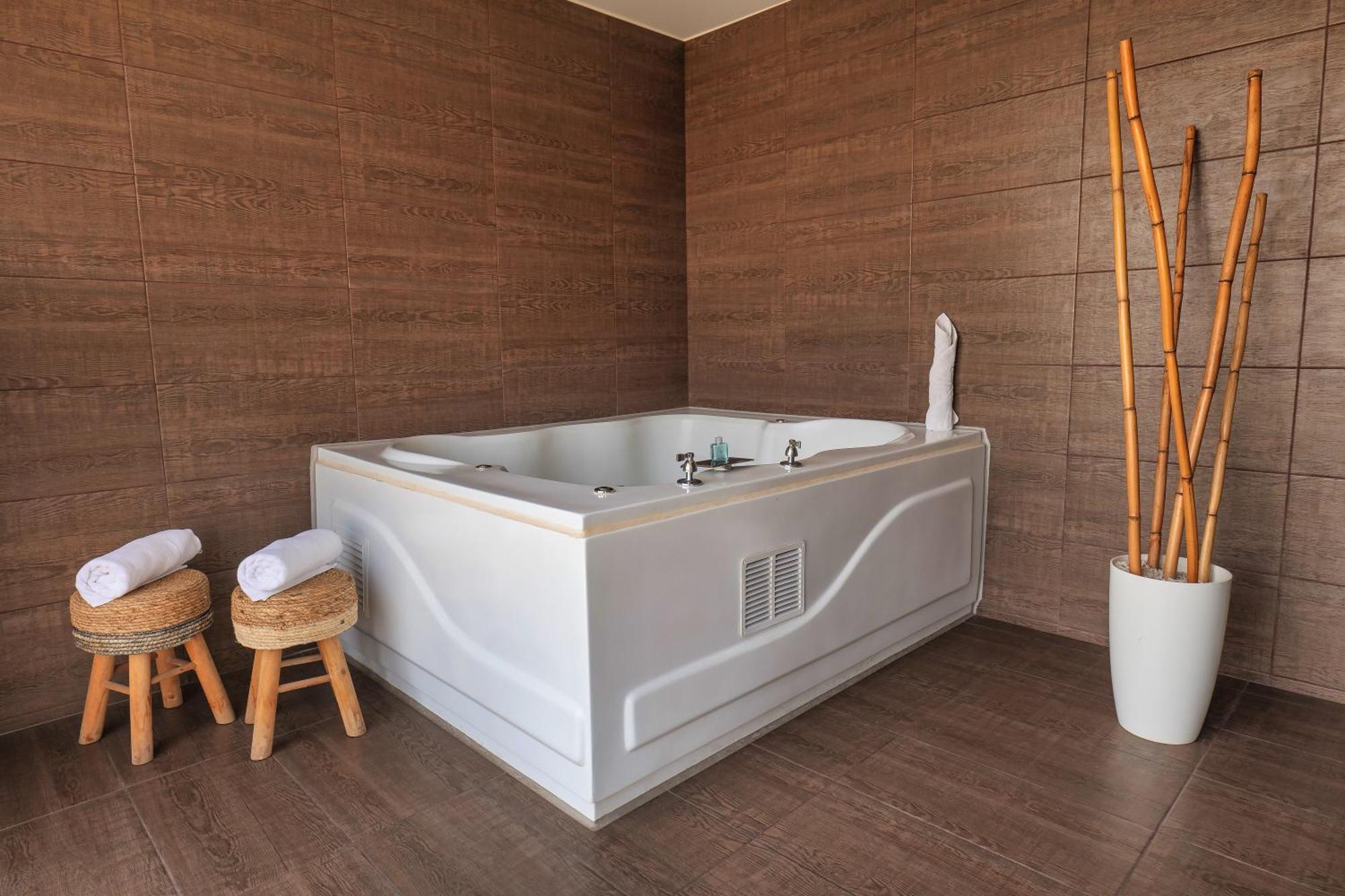 Rado Hotel - Santa Maria トルヒーリョ エクステリア 写真